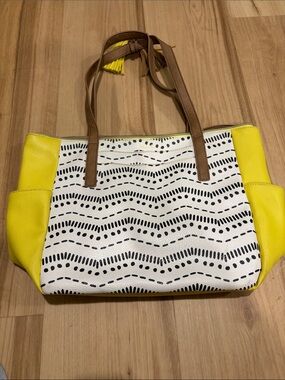 Relic Yellow & White Patterned Tote with Brown Straps
